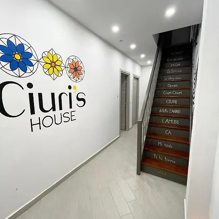 Гостьовий будинок Ciuri's House